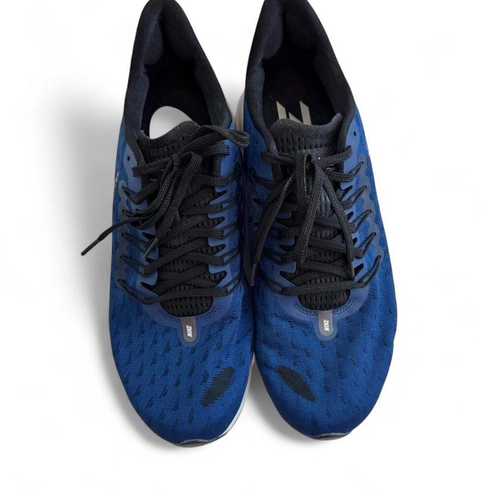 Nike Men's Blue and Navy Trainers